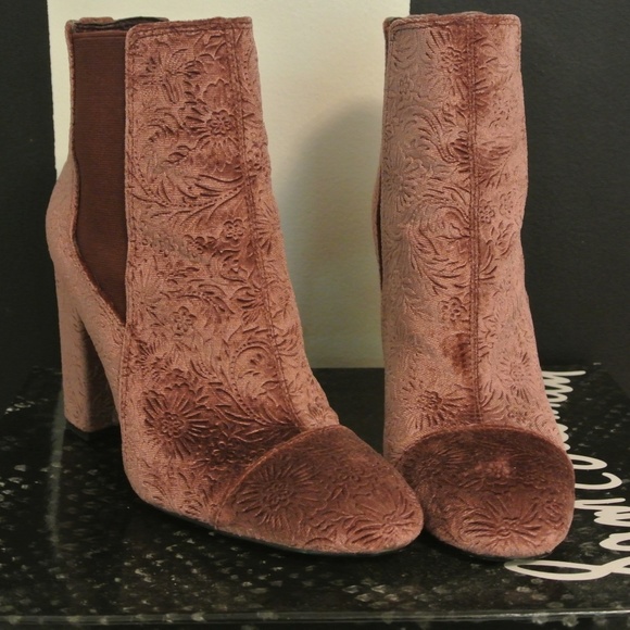 Sam Edelman Blush Pink Floral Print Velvet Block Heel Booties - Picture 3 of 5